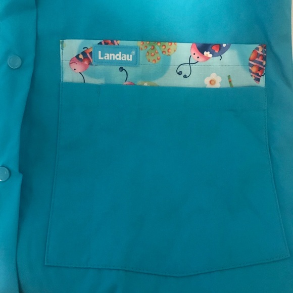 NWT Landau Scrub Top - Picture 3 of 4